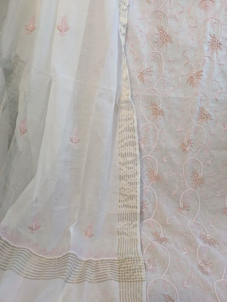 pink moti k 3.webp