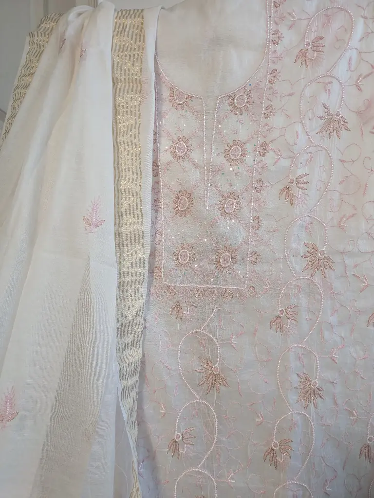 Pink Mul Chikankari Kurta Embellished with pearl work
