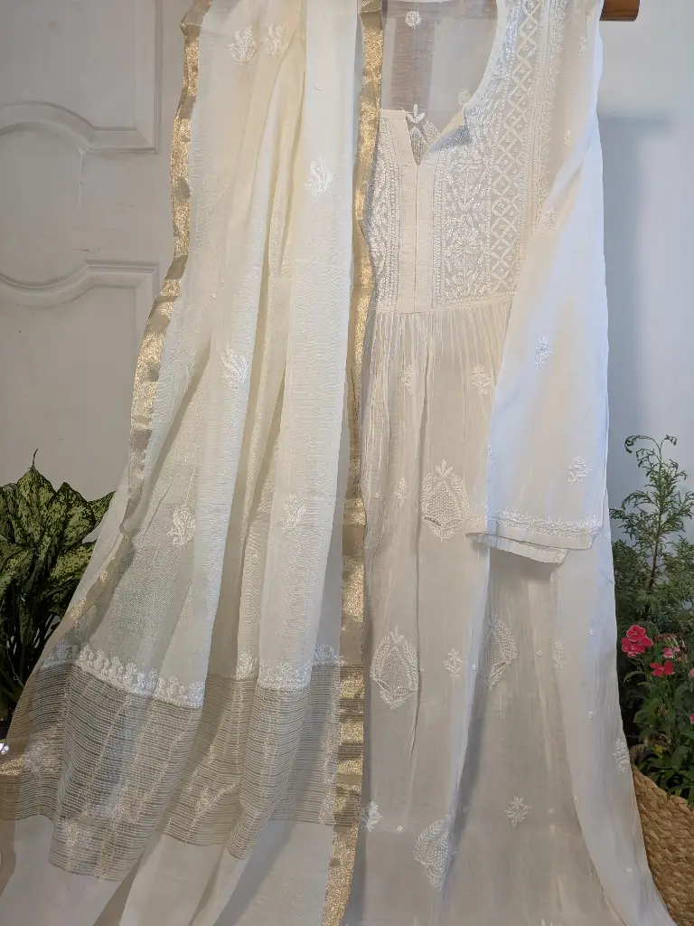 Mul Cotton Chikankari Kurta embellished with cuttdana