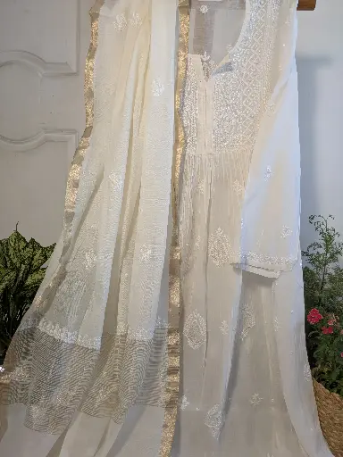 Mul Cotton Chikankari Kurta embellished with cuttdana